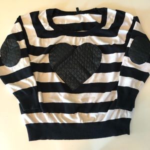 Black and white striped heart sweater Torrid 3XL